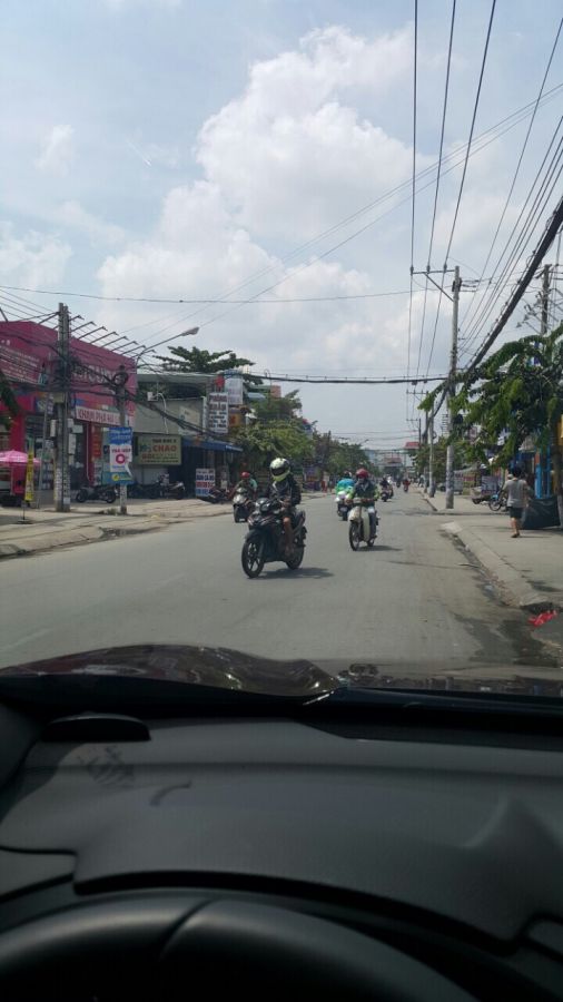 bán nhà và 8 phòng trọ mặt tiền đường Nguyễn Tri Phương, giáp Thủ Đức tại phường dĩ an, hỗ trợ vay ngân hàng