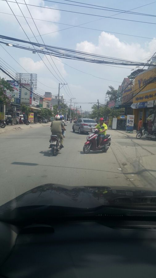 bán nhà và 8 phòng trọ mặt  tiền đường Nguyễn Tri Phương buôn bán kinh doanh khỏi chê, tại phường di an , giáp Thủ Đức